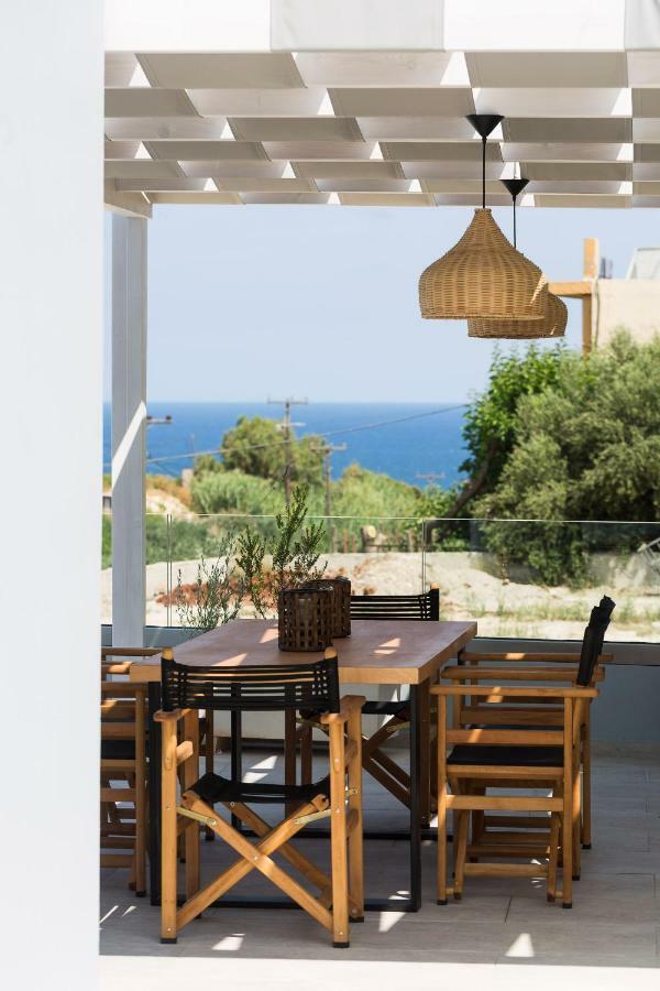 Nikiforos Villa, Coastal Retreat, By Thinkvilla スカレタ エクステリア 写真