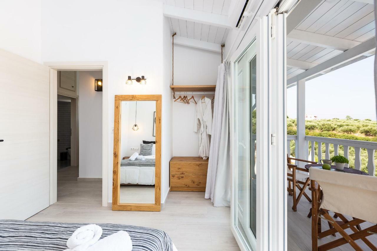Nikiforos Villa, Coastal Retreat, By Thinkvilla スカレタ エクステリア 写真