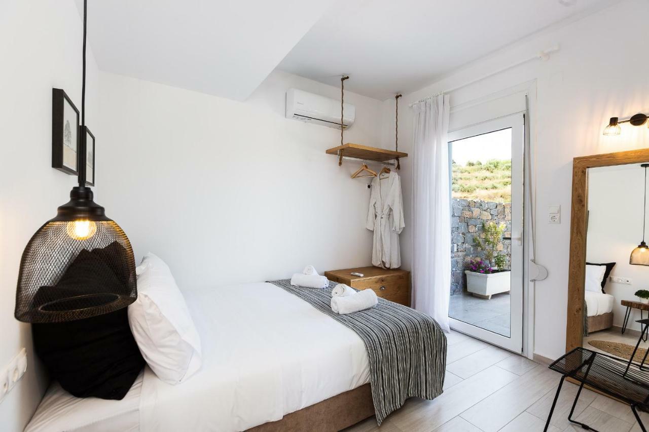 Nikiforos Villa, Coastal Retreat, By Thinkvilla スカレタ エクステリア 写真