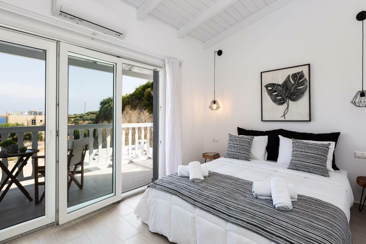 Nikiforos Villa, Coastal Retreat, By Thinkvilla スカレタ エクステリア 写真