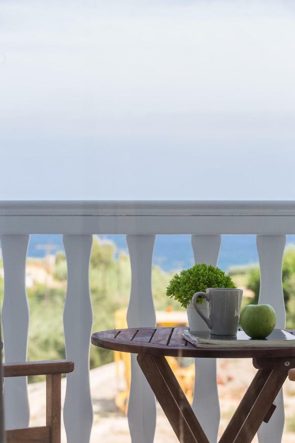 Nikiforos Villa, Coastal Retreat, By Thinkvilla スカレタ エクステリア 写真